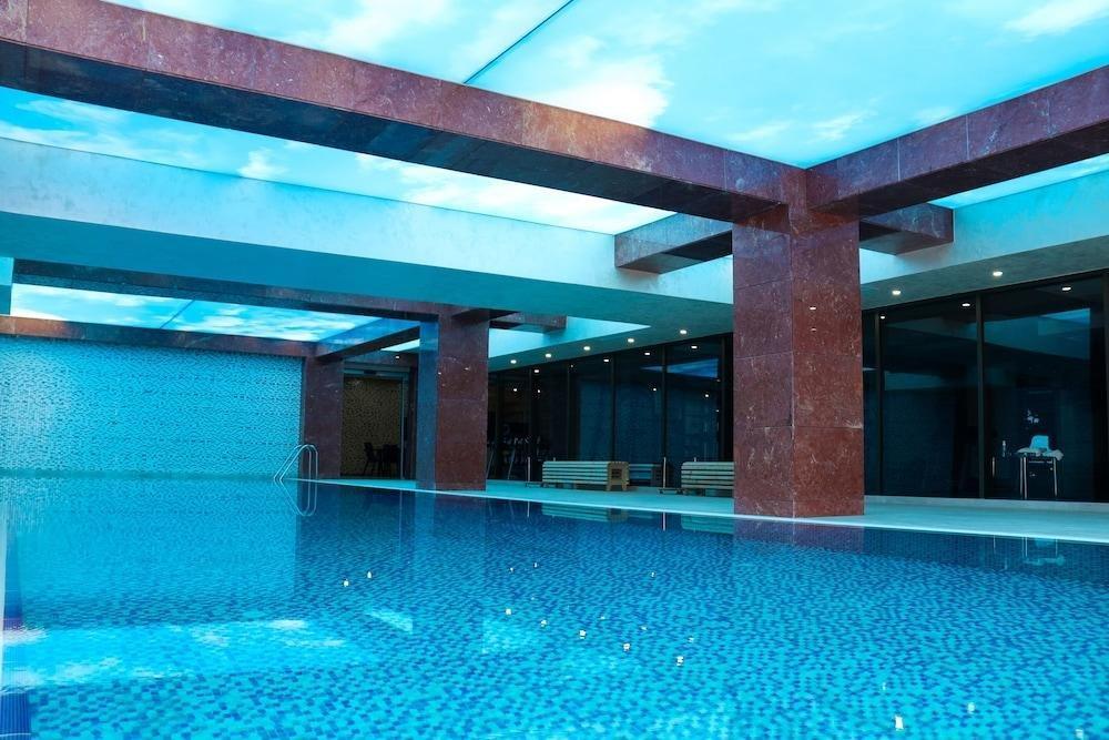 Arion Hotel Baku Bagian luar foto